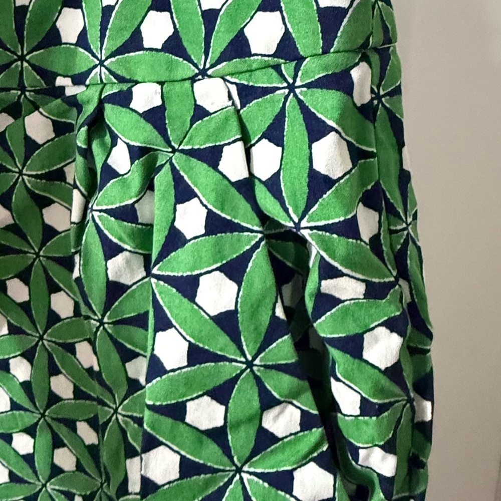 Maeve Anthropologie Poplin City Shorts Green Mod Print Womens Size 12 - Picture 6 of 11